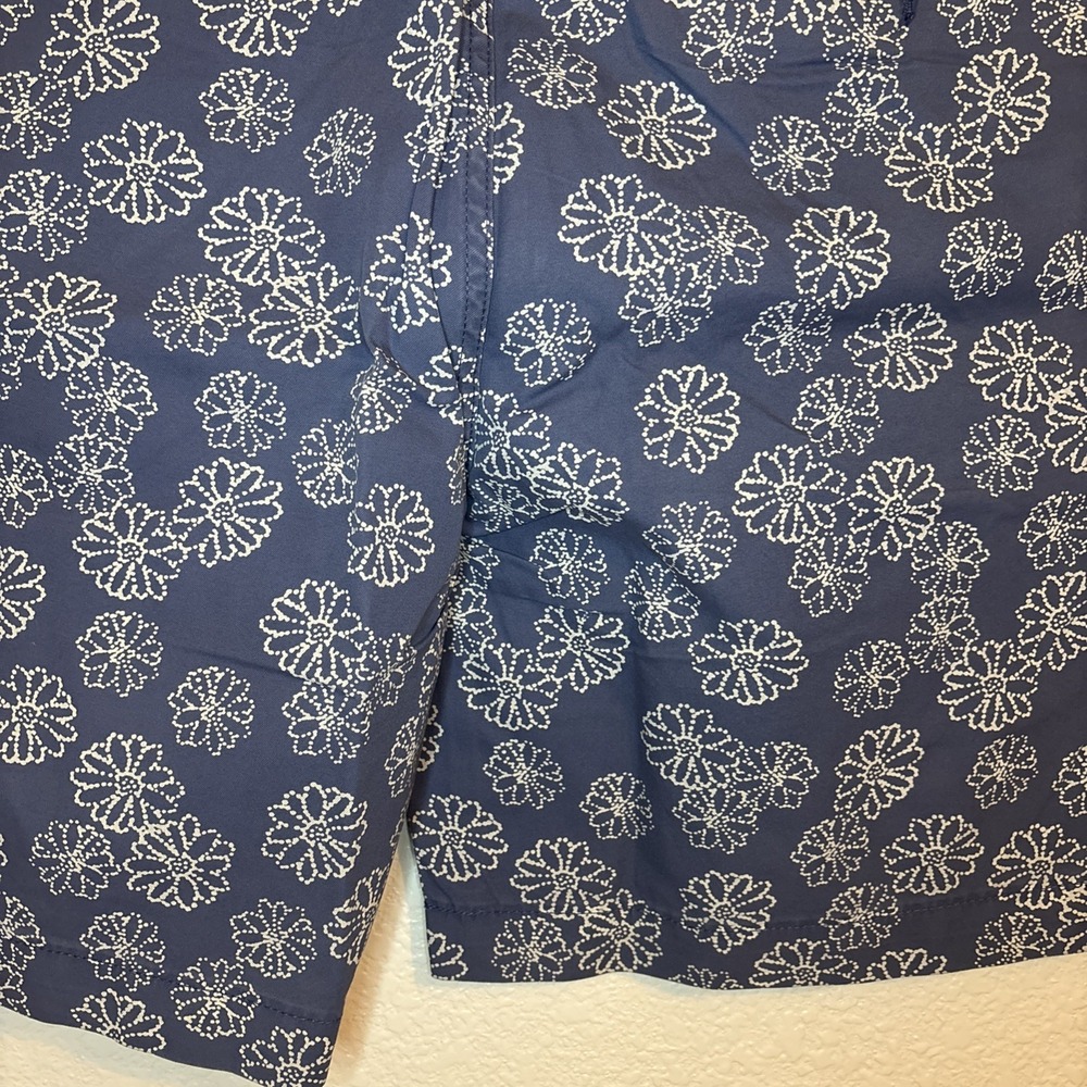 Levis Chino‎ Shorts Mens 36 Floral Lightweight 100 % Cotton - Picture 14 of 16